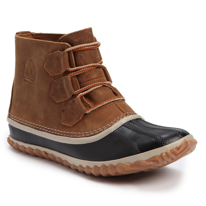 sorel women's out n about leather boot