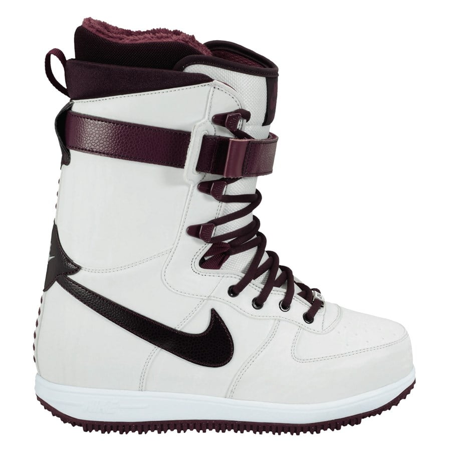 nike air force one snowboard boots review