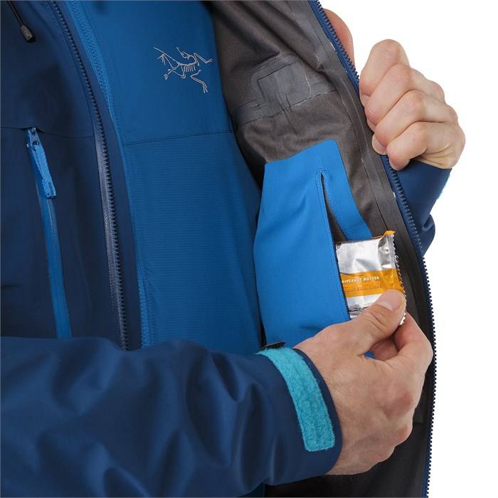 Procline comp outlet jacket