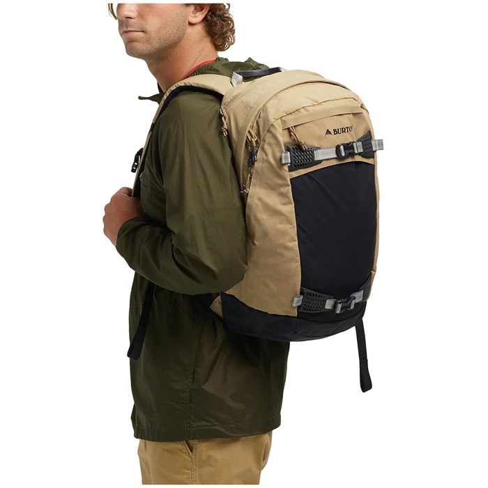 burton 28l backpack