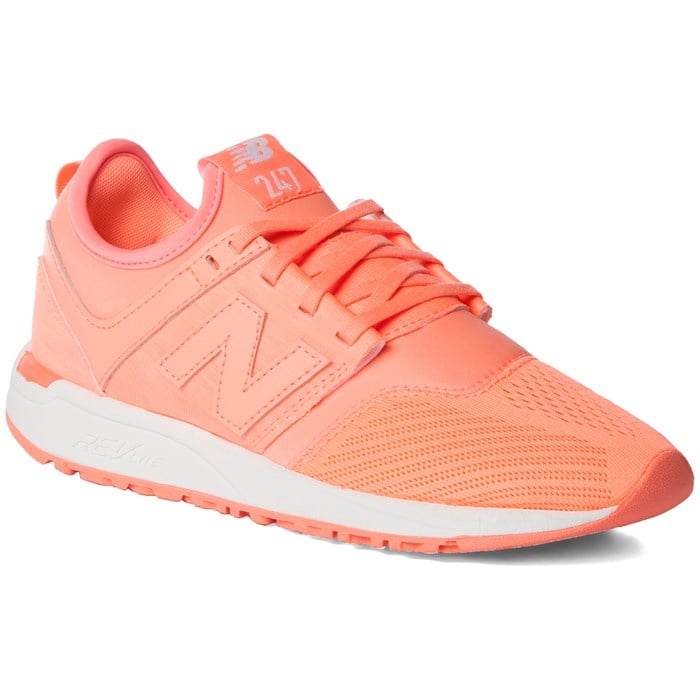 womens pink new balance shoes