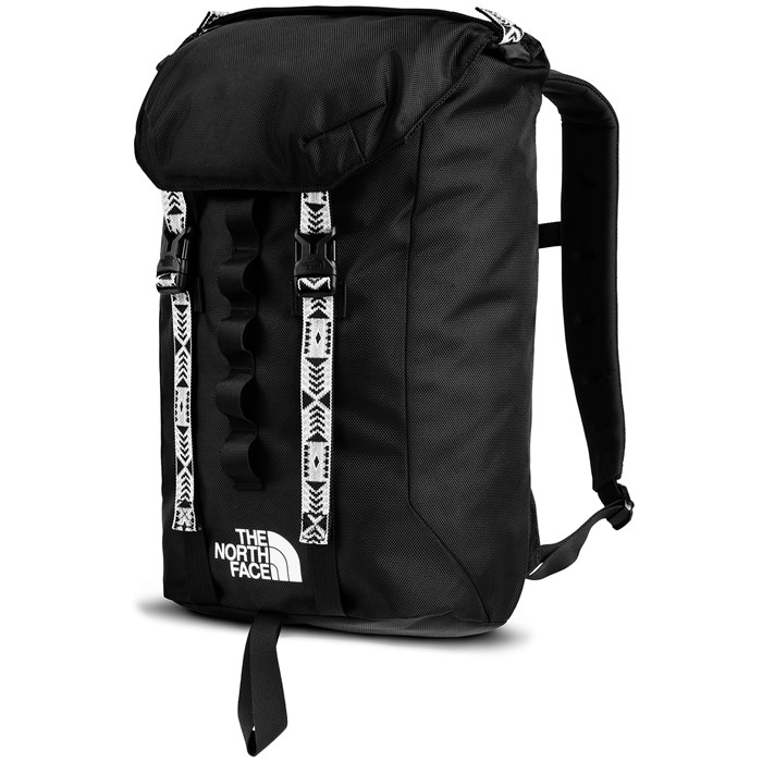 the north face lineage 23l rucksack