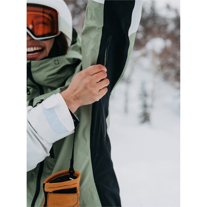 BURTON[ak] UPSHIFT JK GORE-TEX W's Mサイズ スノーボード ウエア