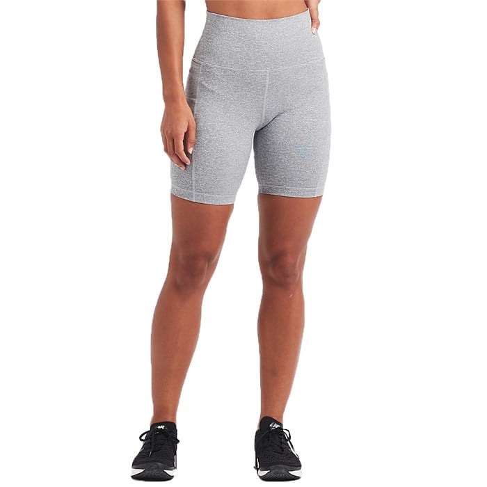 Vuori Rhythm Shorts - Women's | evo