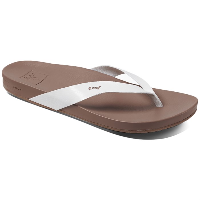 reef women's cushion bounce court sandals