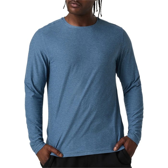 Vuori - Vuori Long-Sleeve Strato Tech T-Shirt - Men's