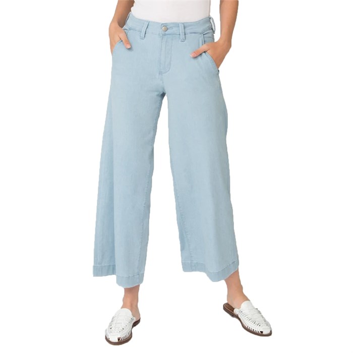 Dish - Featherlight Wide-Leg Crop Jeans - Women's