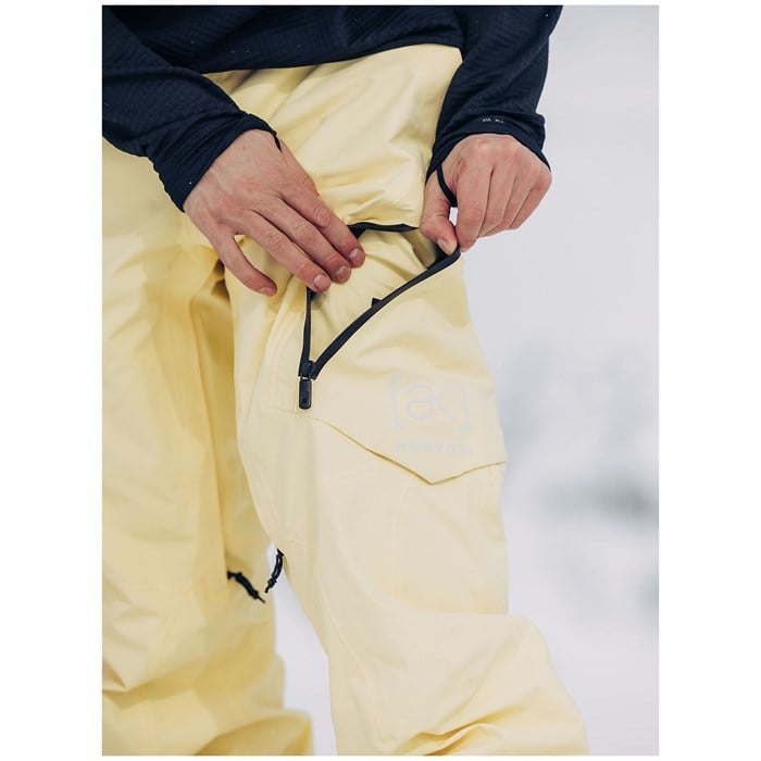 Burton AK 2L GORE-TEX Cyclic Pants | evo