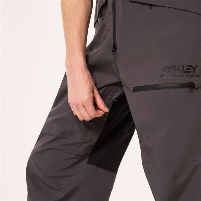 Oakley TNP Shell Bibs - Men's | evo Canada