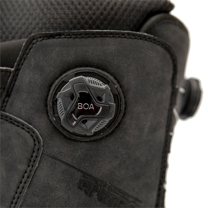 Nitro Chase Dual BOA Review: Performance-Oriented Snowboard