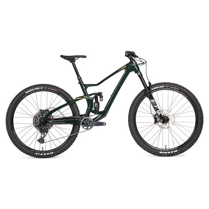 Devinci - Devinci Troy Carbon 29 GX 12s Complete Mountain Bike 2023