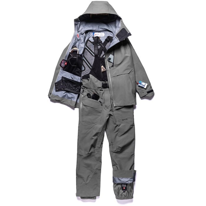 【686】GORE-TEX PRO 3L Thermagraph Bib M 686 Men's GORE-TEX PRO 3L Thermagraph Bib – 686.com