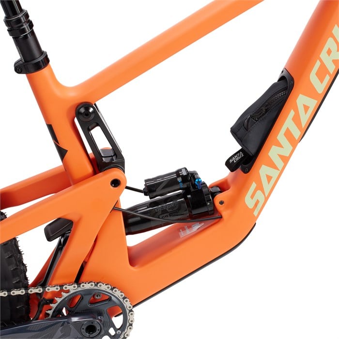 Santa Cruz Bronson C S Complete Mountain Bike 2023 | evo