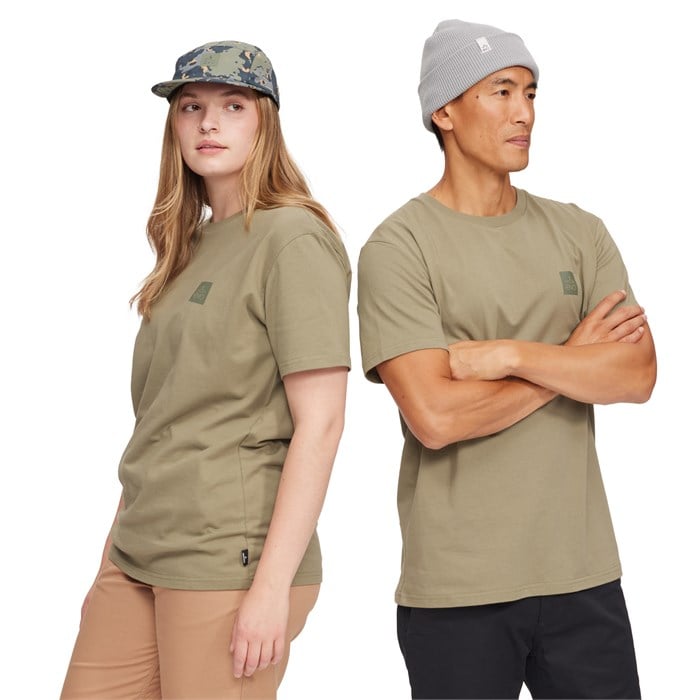 evo - Basic T-Shirt - Unisex