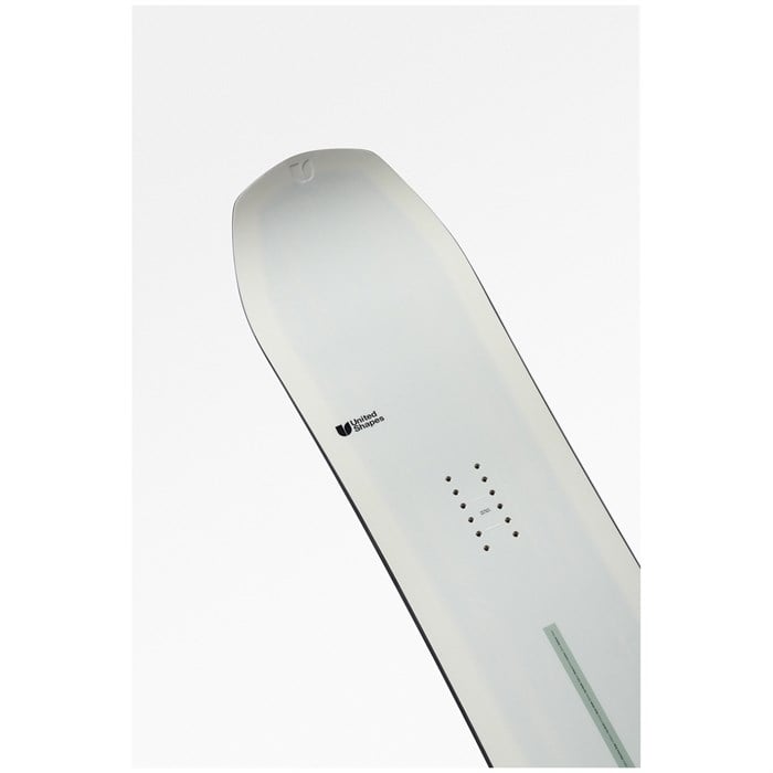 United Shapes Transmission Snowboard 2026 | evo