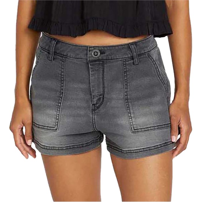 Short volcom femme sale