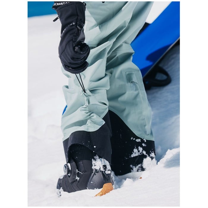 Burton AK Kimmy GORE-TEX 3L Stretch Bibs - Women's | evo