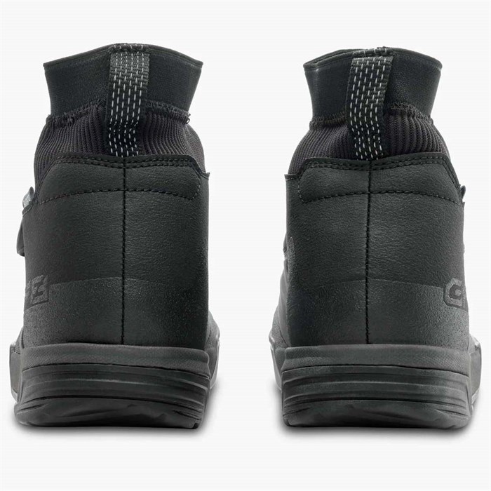 Shimano SH-GF800 GORE-TEX Bike Shoes | evo