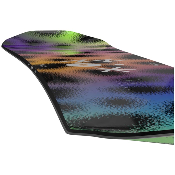 Bataleon Fun.Kink Snowboard 2025 | evo