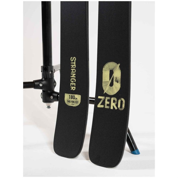 armada-stranger-skis-2025-.jpg