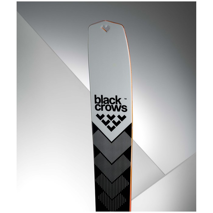 black-crows-solis-skis-2025-.jpg