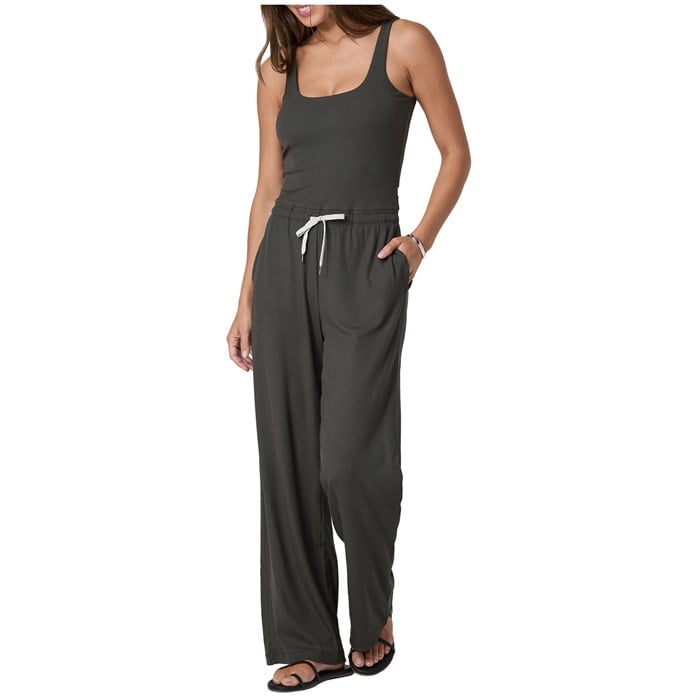 Vuori - Pose Scoop Jumpsuit - Women's