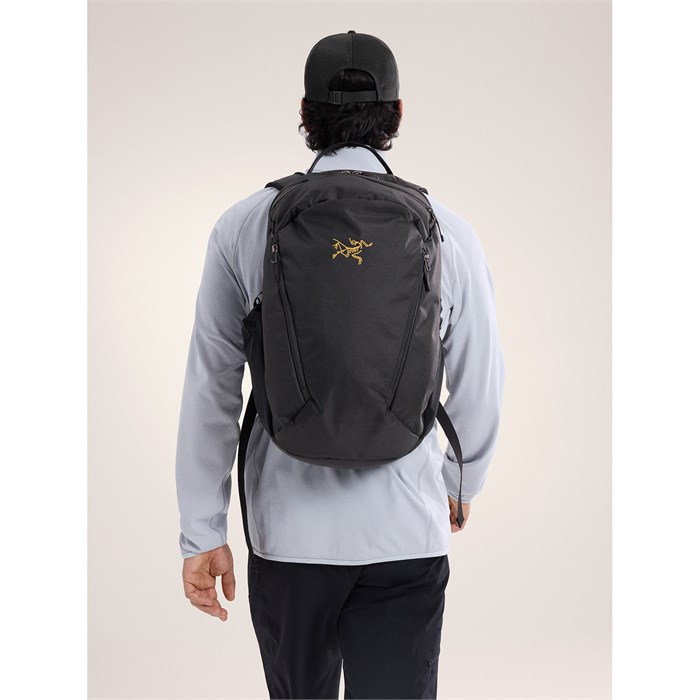 Arc'teryx Mantis 26L Backpack | evo