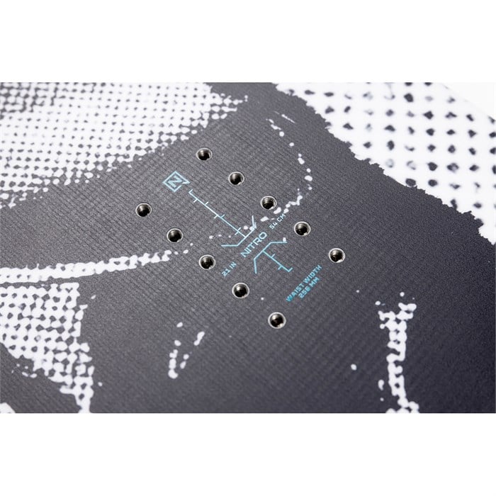 Nitro Alternator x Volcom Snowboard 2026 | evo