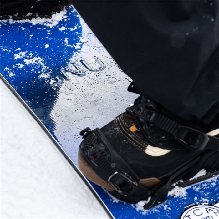 GNU Banked Country C3 Snowboard 2026 | evo