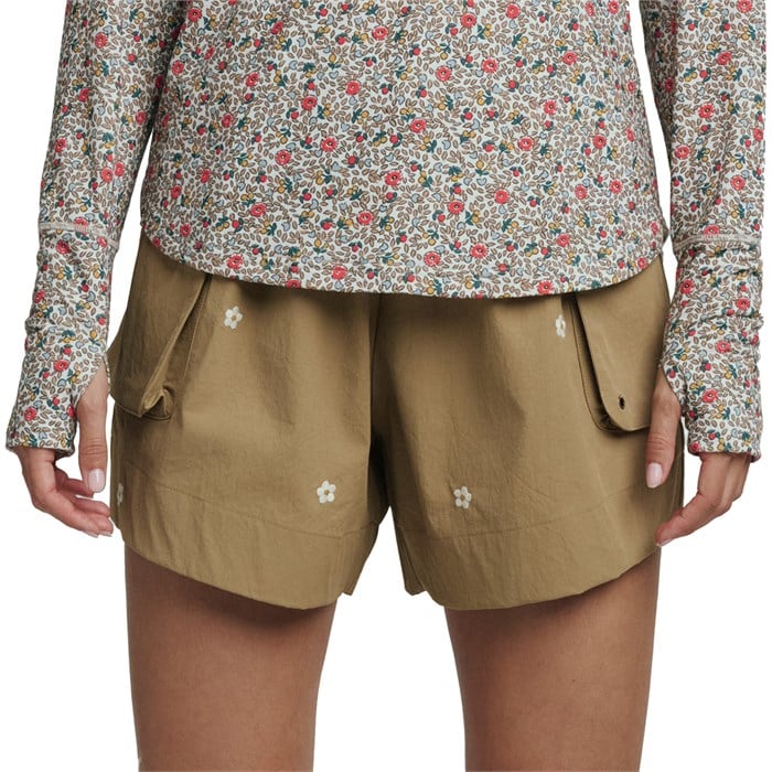 The Great Outdoors - The Great Outdoors The Embridered Cargo Shorts - Women's