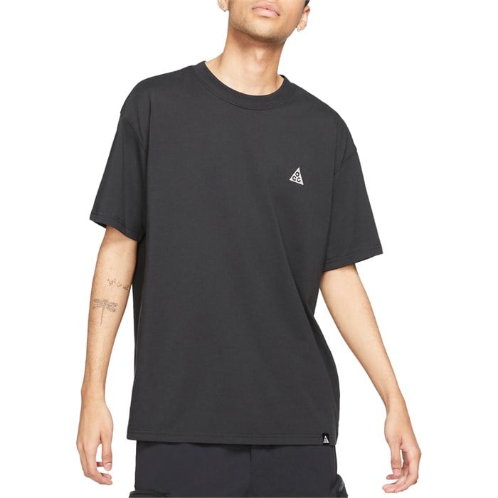 Nike - Nike NRG ACG Short-Sleeve LBR T-Shirt - Men's