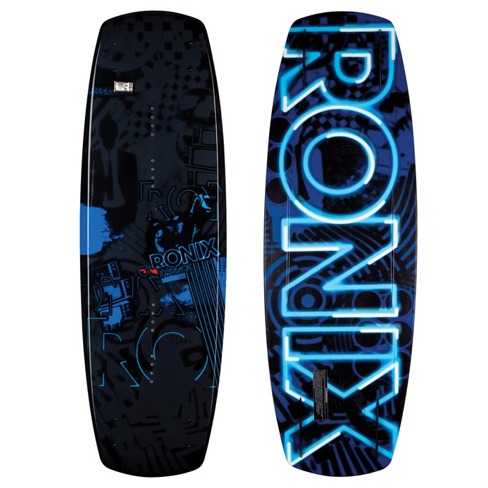 Ronix - District Wakeboard + District Bindings 2011