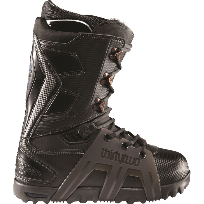 thirtytwo prime boots