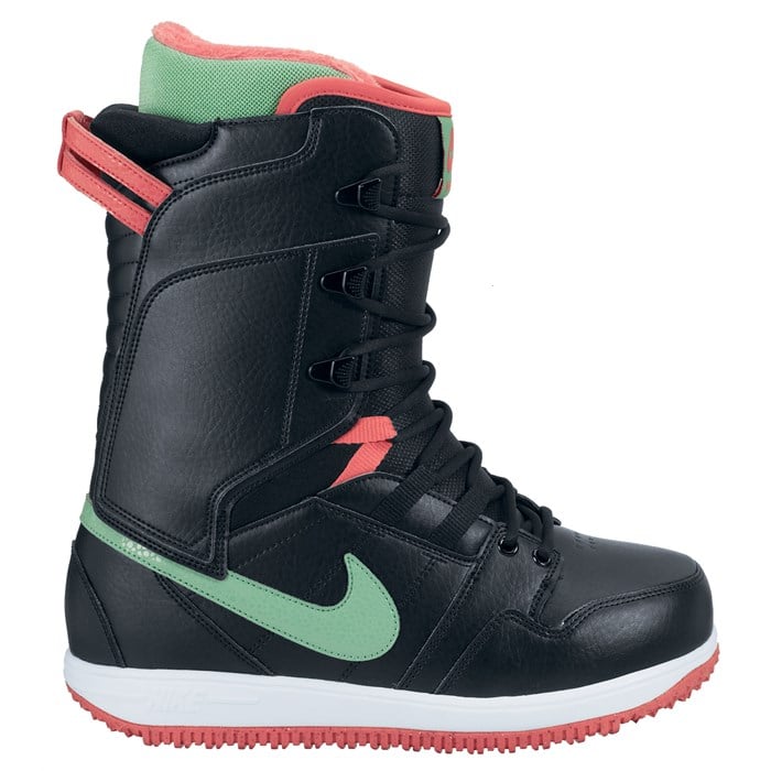 nike boots for women