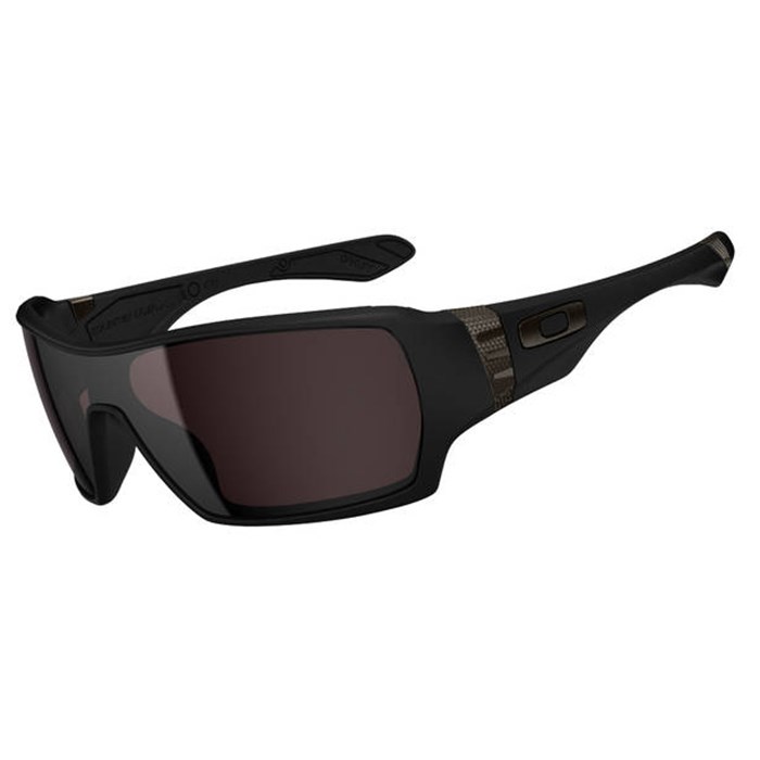 Score up to 50% off Oakley sunglasses for this week only