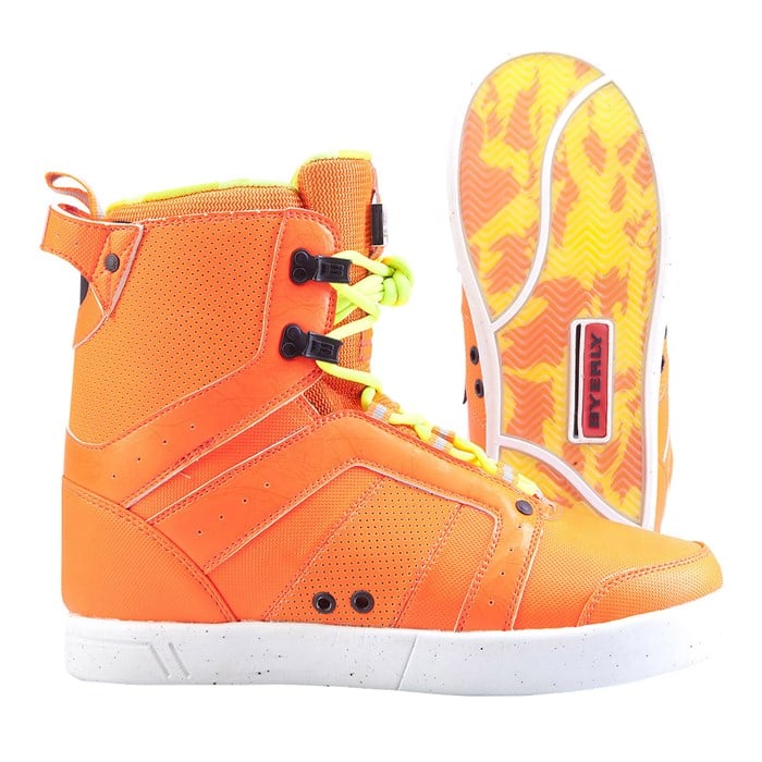 Byerly Wakeboards - Byerly System Wakeboard Boots + Bindings 2014