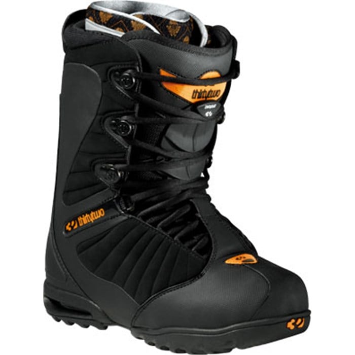 32 tm two snowboard boots