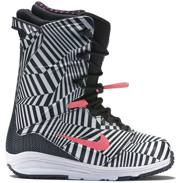 aangrenzend marketing Wrijven Nike SB Lunarendor QS Snowboard Boots 2015 | evo