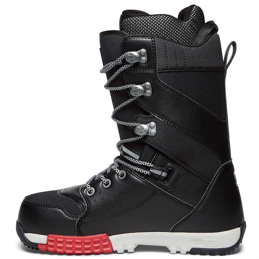 dc mutiny snowboard boots 2018