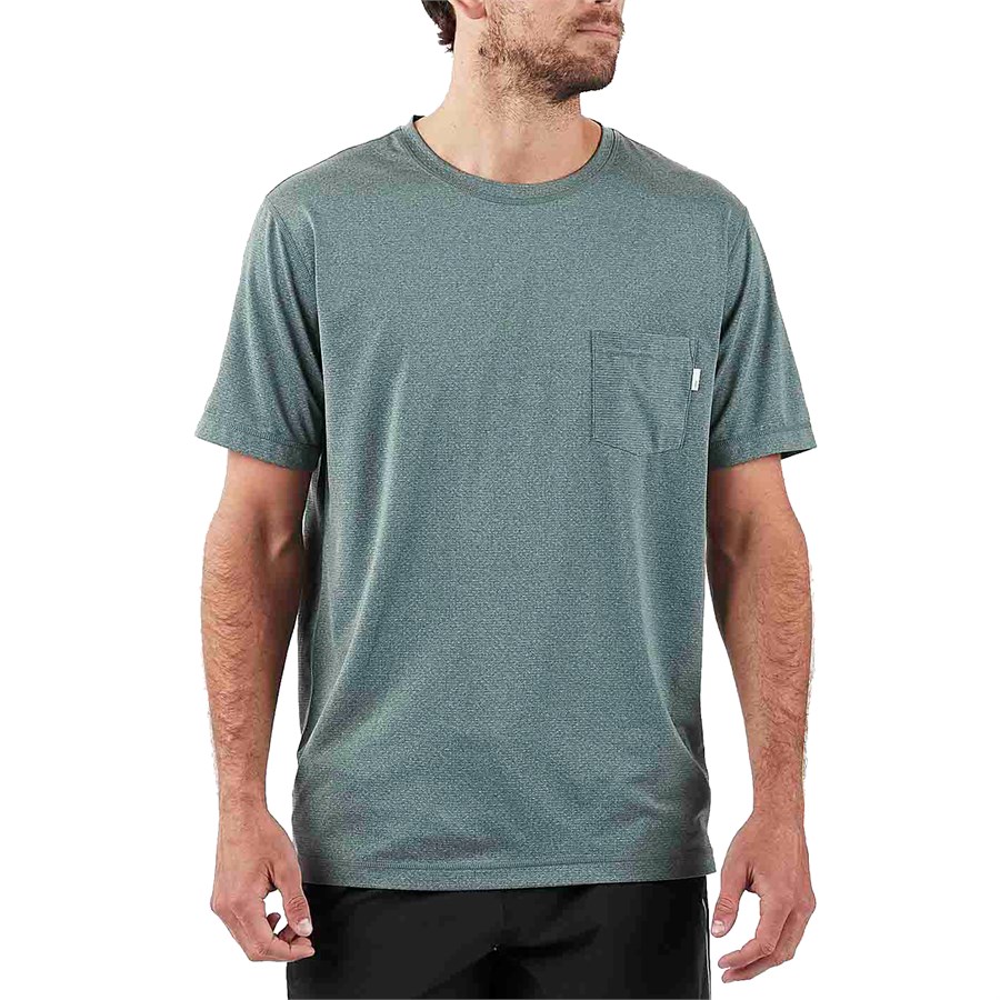 vuori tradewind performance tee
