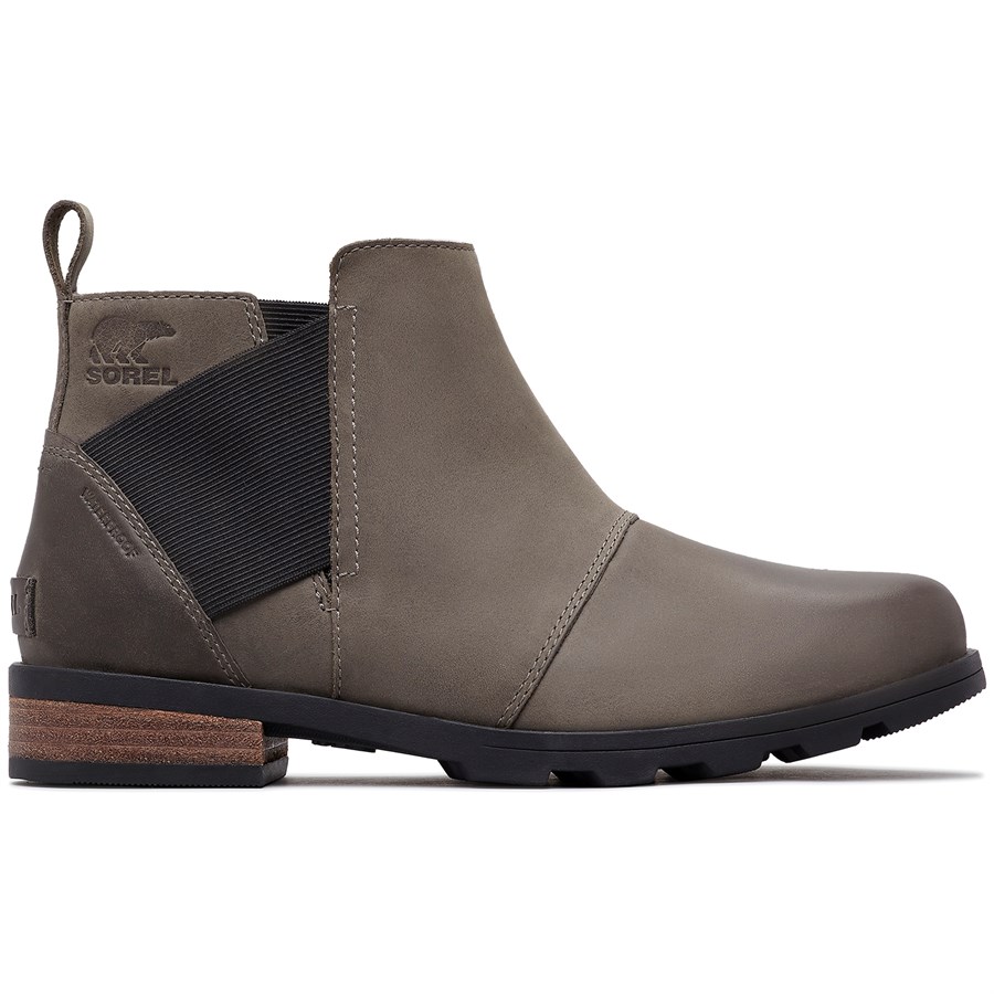 Emelie chelsea boot sorel best sale