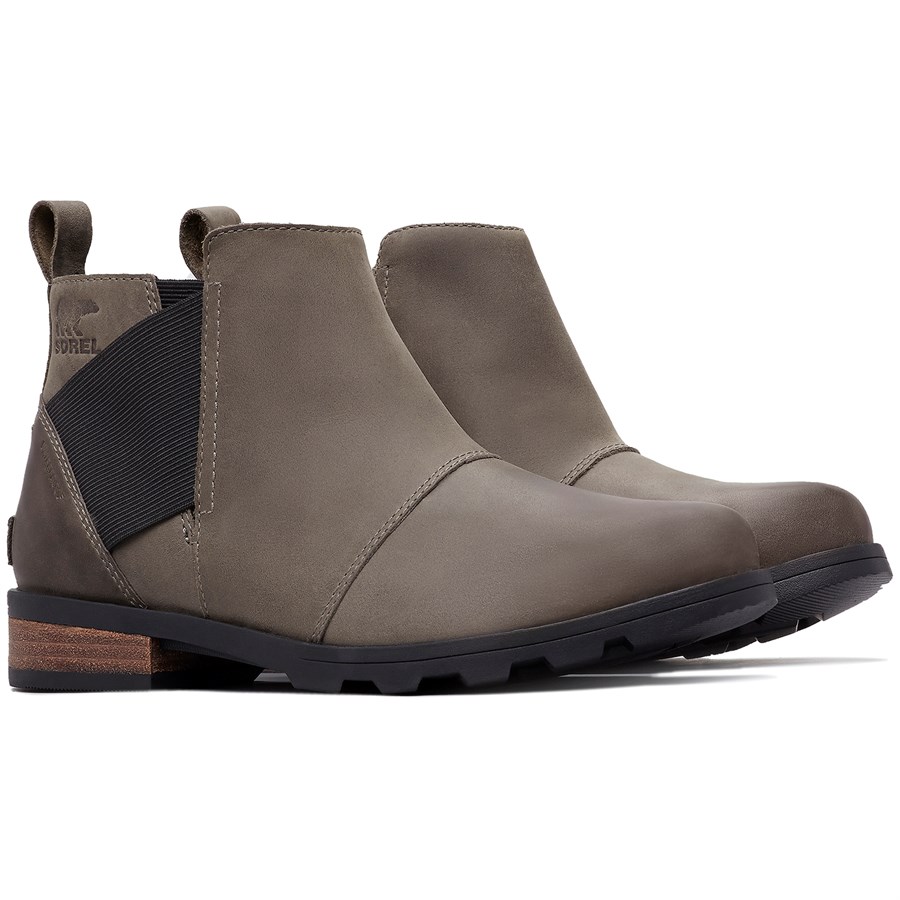 sorel women's emelie chelsea boots
