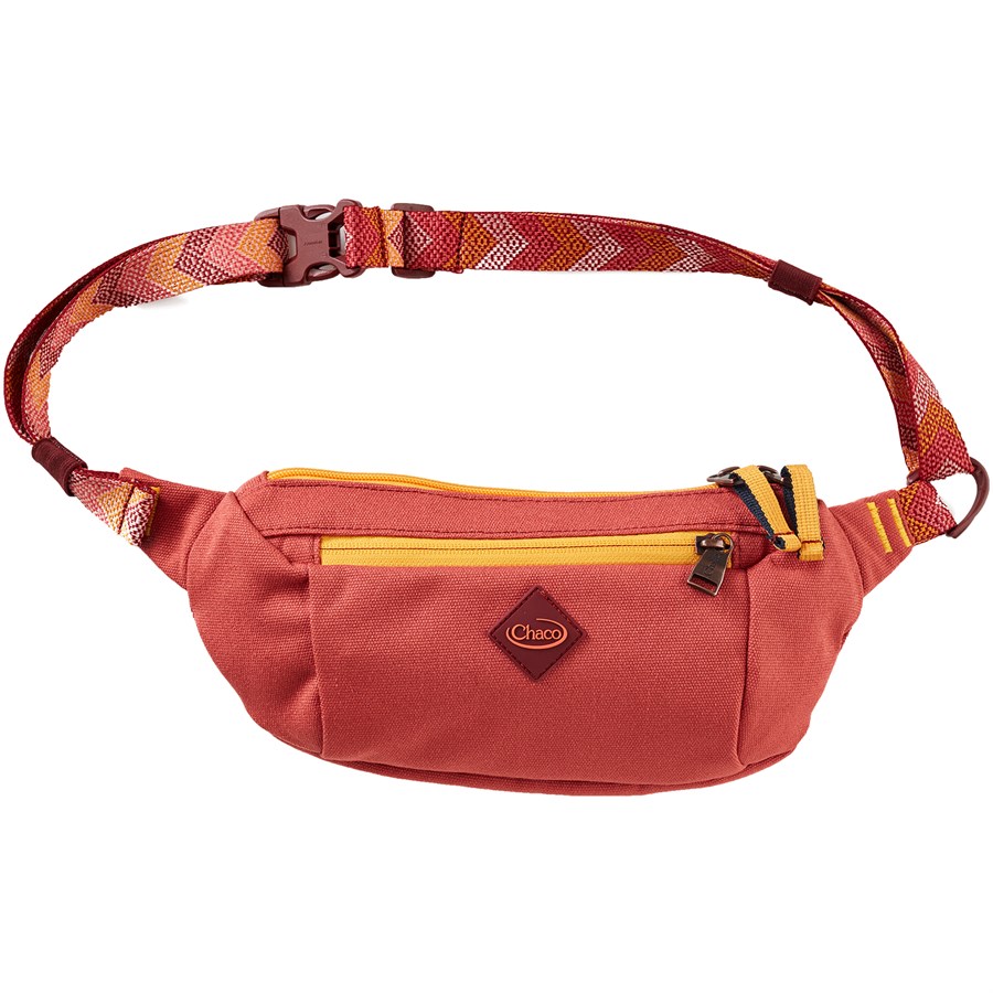 chacos fanny pack