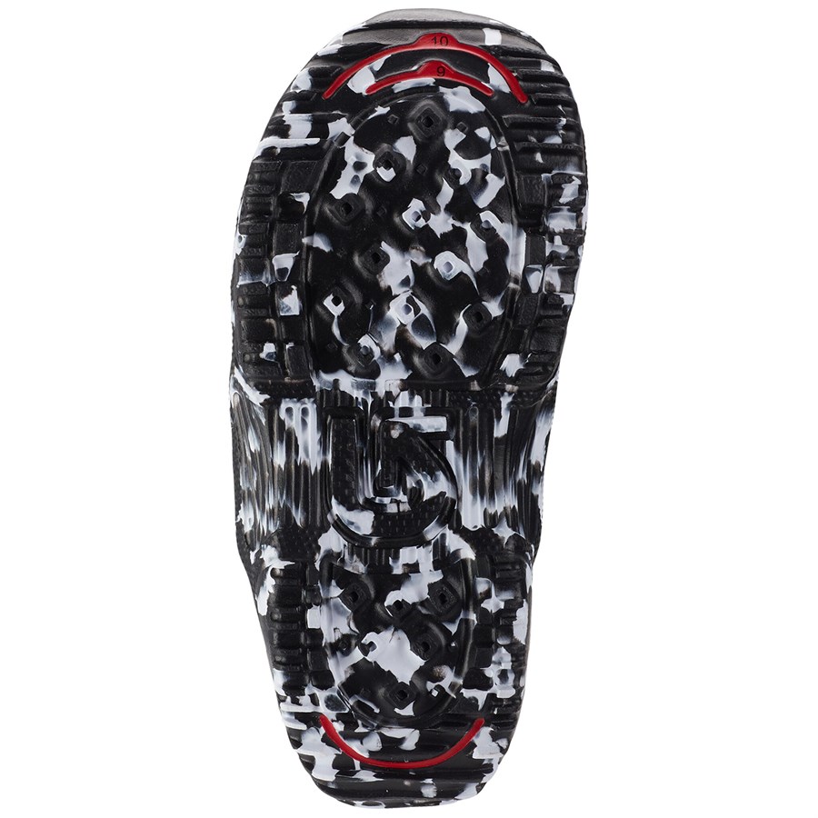 smallest snowboard boots