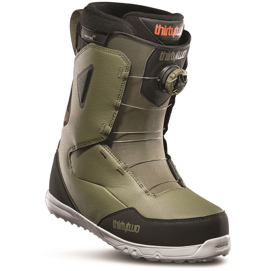 32 zephyr snowboard boots