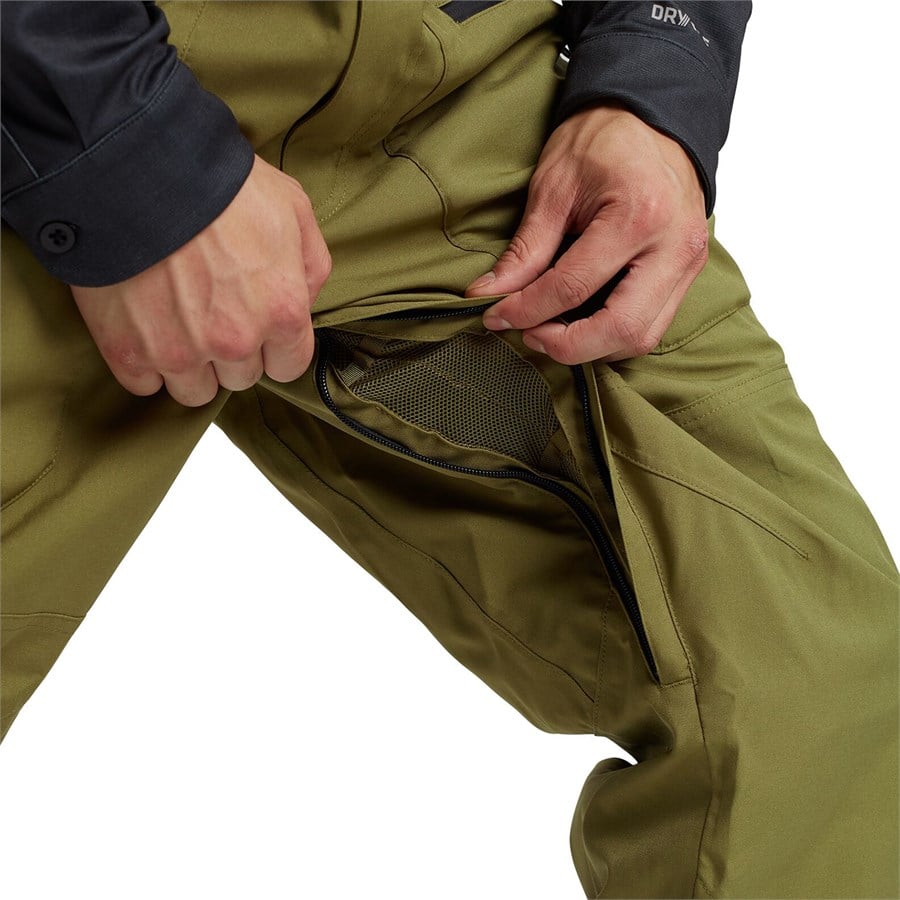 Burton Reserve Bib Pants | evo Canada