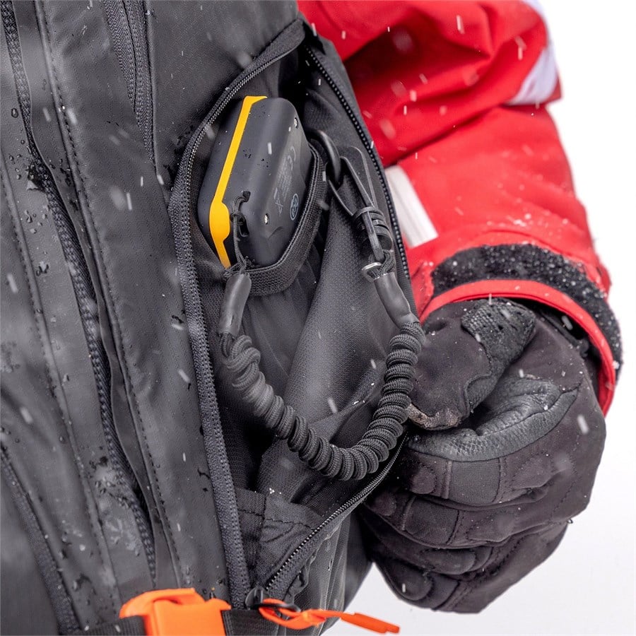 BCA TRACKER 3 ビーコン BCA TRACKER 3+ / アバランチビーコン トラッカー3 雪崩救助用品