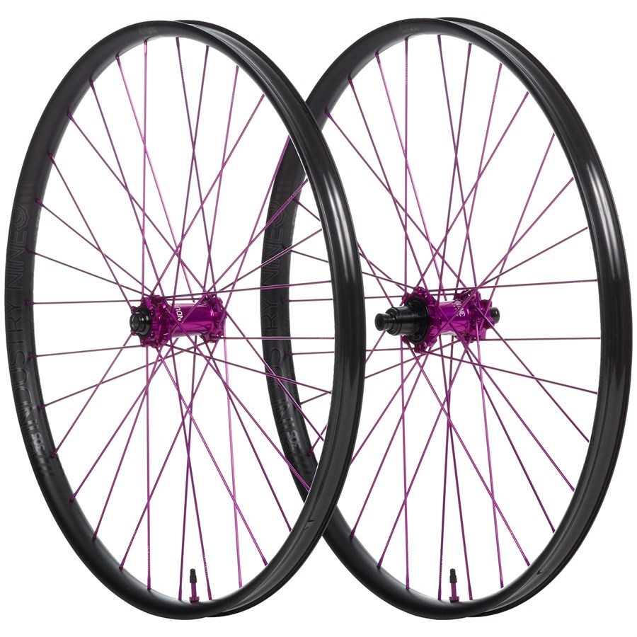 Industry 9 Enduro 305 V3 Boost Wheelset 29 evo