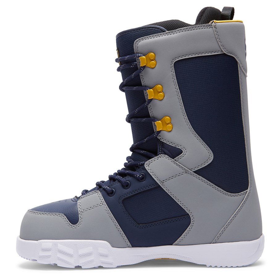 dc phase womens snowboard boots