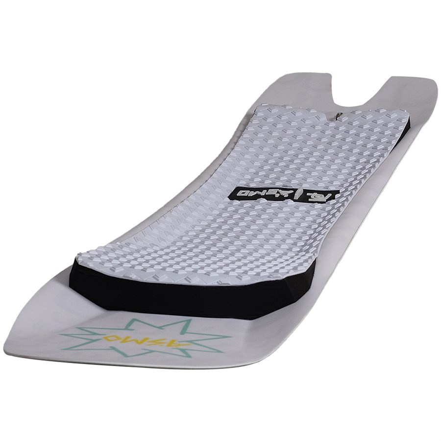 Aesmo Fernando Elvira Phantom 154 Pow Surfer 2023 | evo Canada